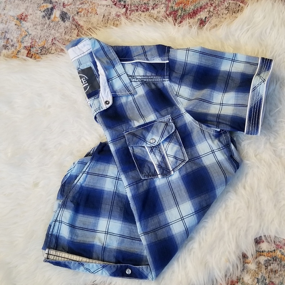 MENS SHORT SLEEVE BUTTON DOWN SHIRT